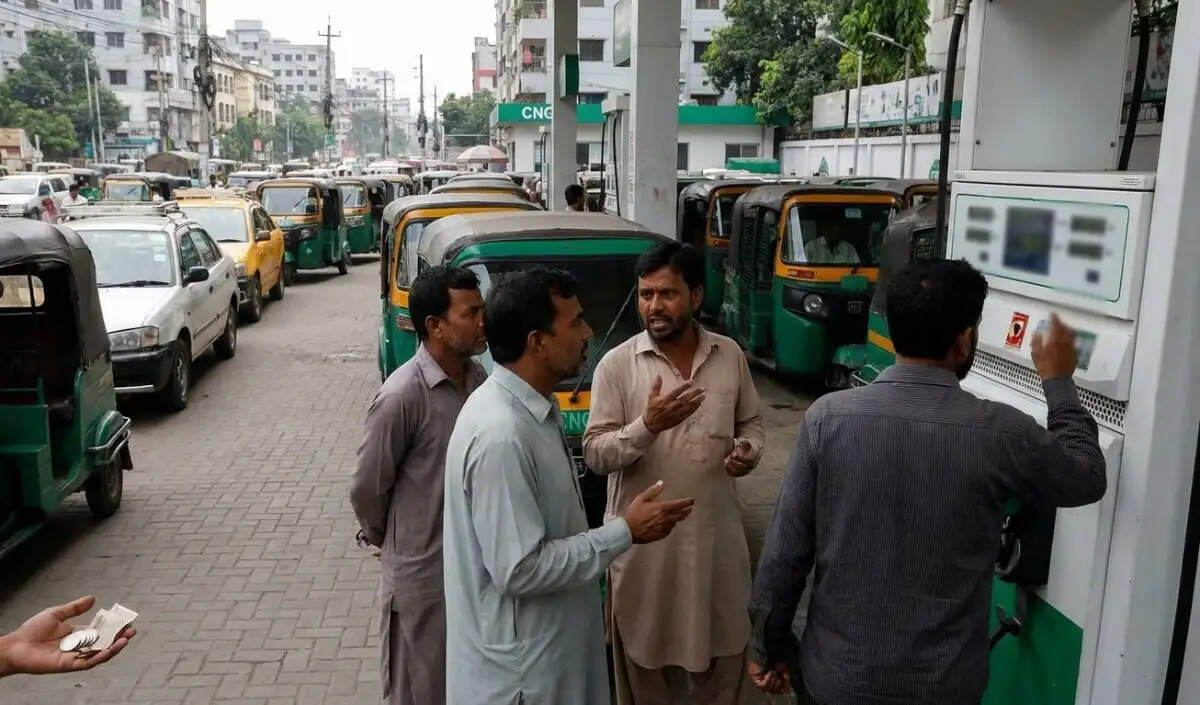 सीएनजी की कीमतों में फिर से वृद्धि, दिल्ली में 80.09 रुपये प्रति किलो