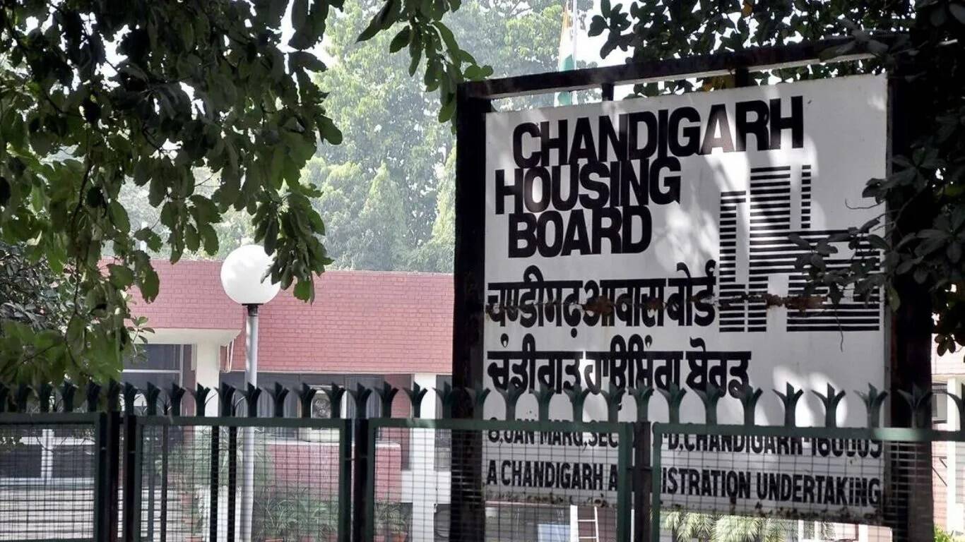 चंडीगढ़ हाउसिंग बोर्ड नीति 2023: विवाद और निवासियों की चिंताएं