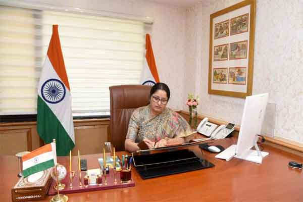 कोडरमा सांसद अन्नपूर्णा देवी ने कैबिनेट मंत्री का पदभार संभाला