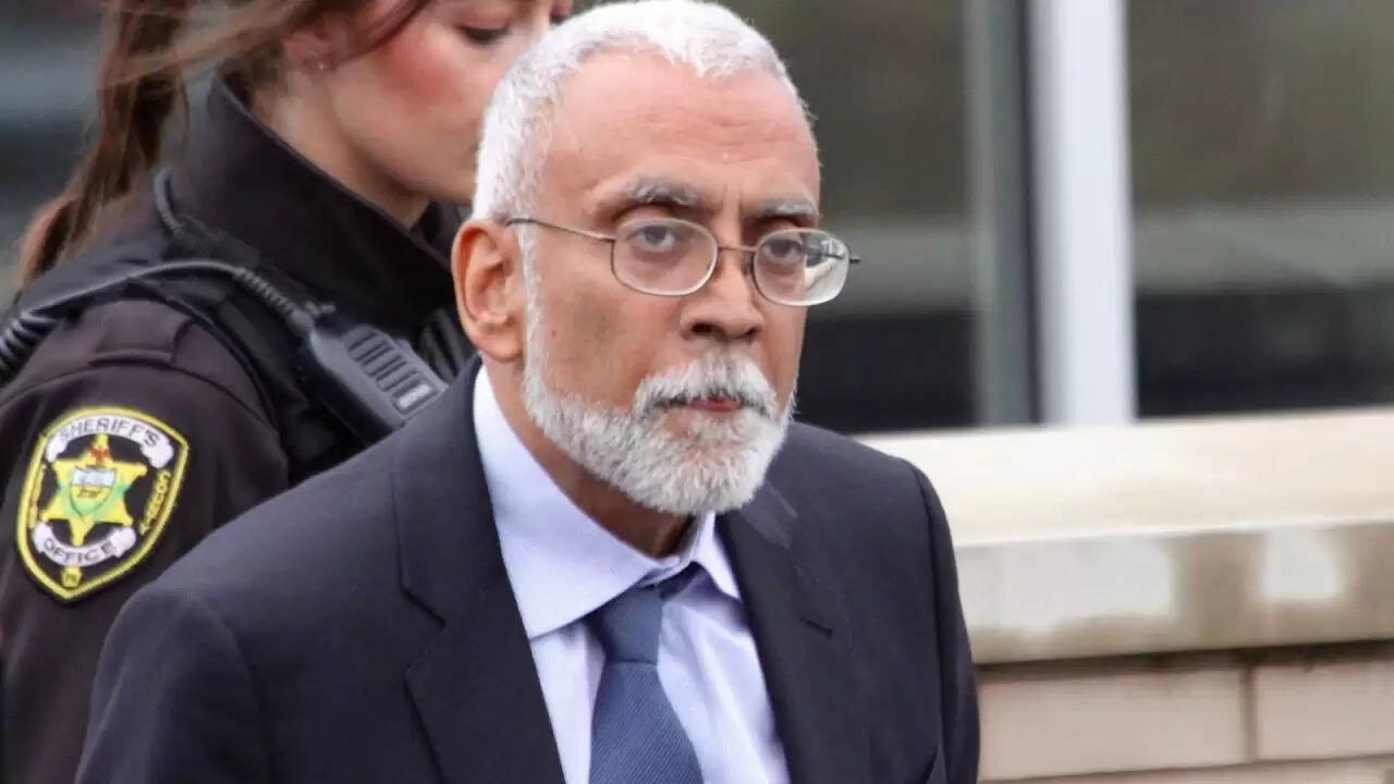 सुब्रमण्यम वेदम: 43 साल की जेल के बाद भी क्यों है अमेरिका में मुश्किलें?