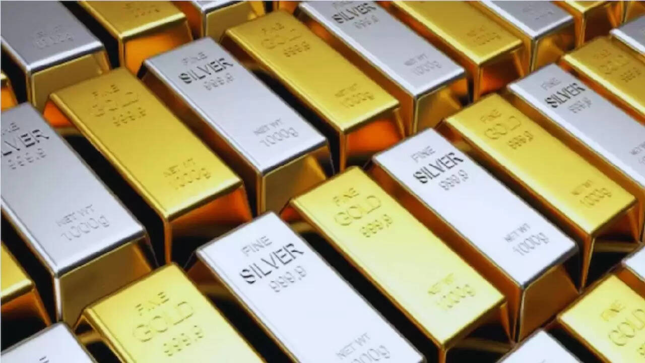 2026 की शुरुआत: शेयर बाजार में तेजी, रुपये में गिरावट और सोने-चांदी की सुस्ती