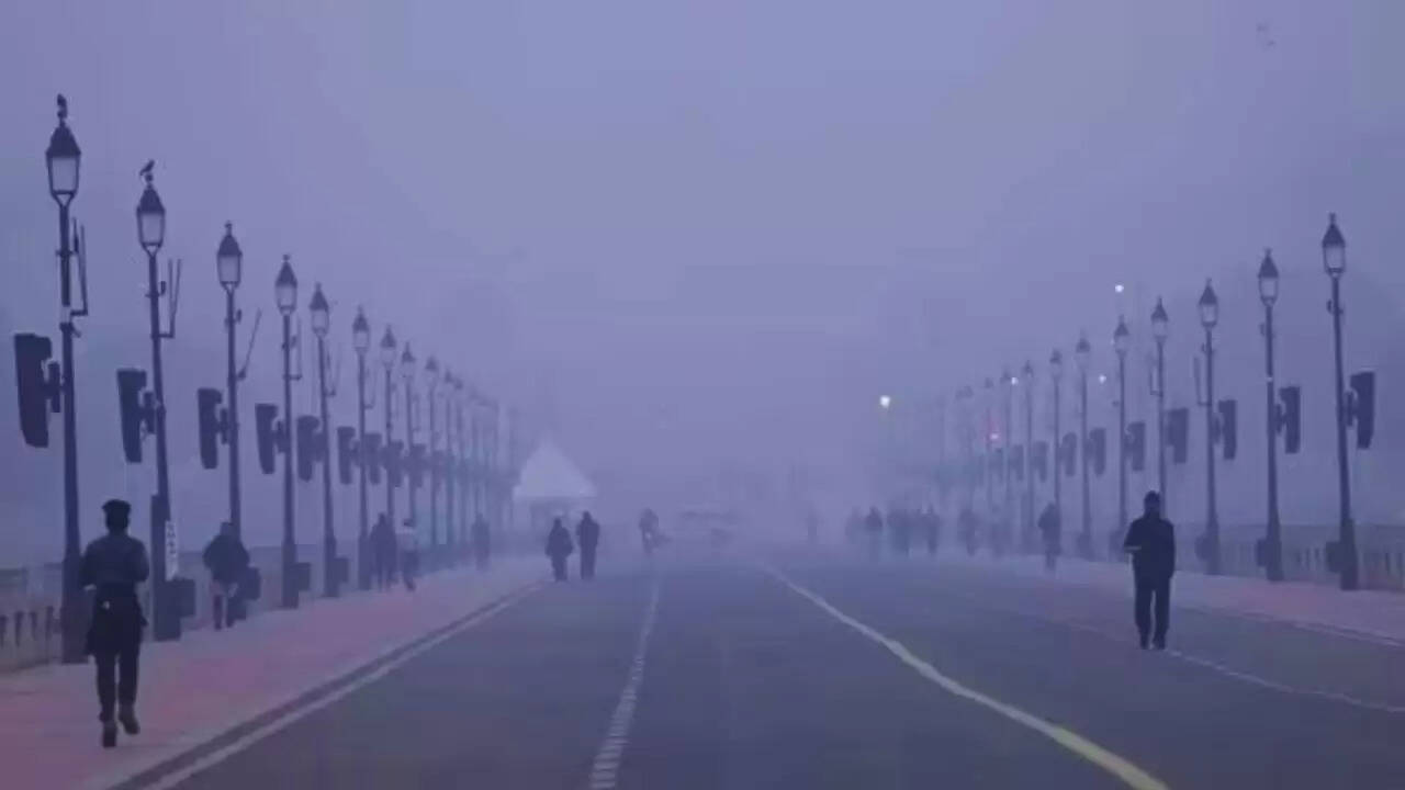 उत्तर भारत में सर्दी का कहर: कोल्ड डे और घने कोहरे से प्रभावित जनजीवन