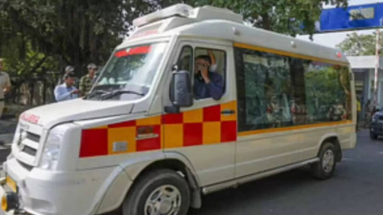केदारनाथ में भक्तों ने एंबुलेंस का किया गलत इस्तेमाल, पुलिस ने की कार्रवाई