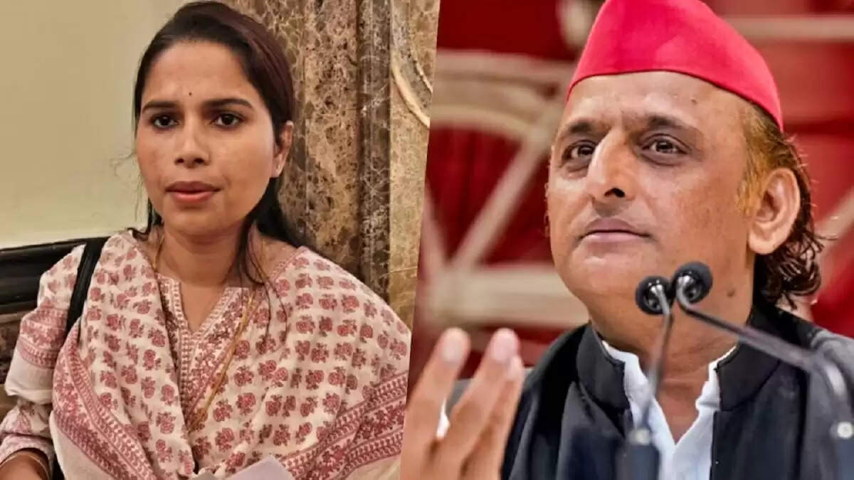 अखिलेश यादव ने पूजा पाल के पत्रों पर उठाए सवाल