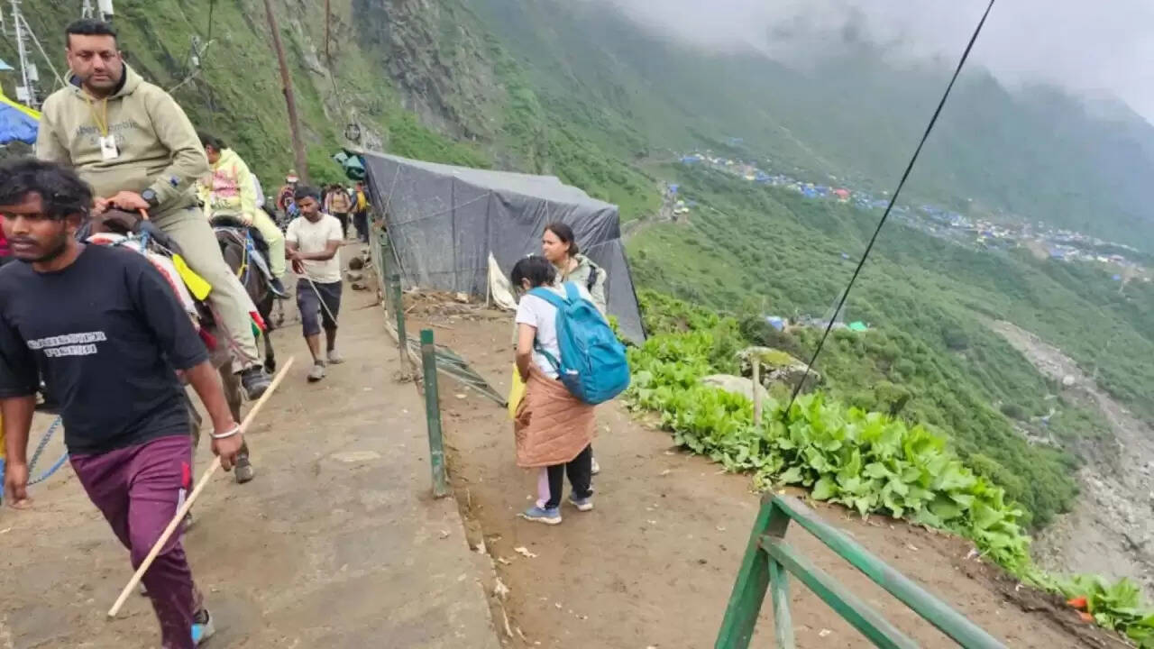 केदारनाथ में फिर से हादसा: श्रद्धालुओं की जान गई, प्रशासन ने जारी की चेतावनी