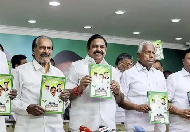 AIADMK ने तमिल नाडु चुनाव के लिए उम्मीदवारों की पहली सूची जारी की