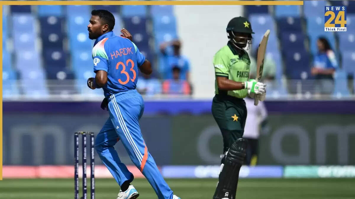 Asia Cup 2025: भारत-पाक मैच की टिकटों की कीमतें आसमान छू रही हैं