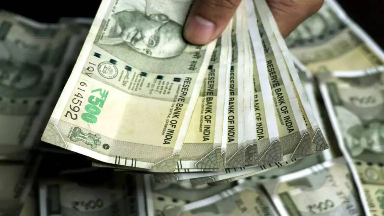 2025 में श्रम कानूनों में महत्वपूर्ण बदलाव: नई श्रम संहिताएं और नियम