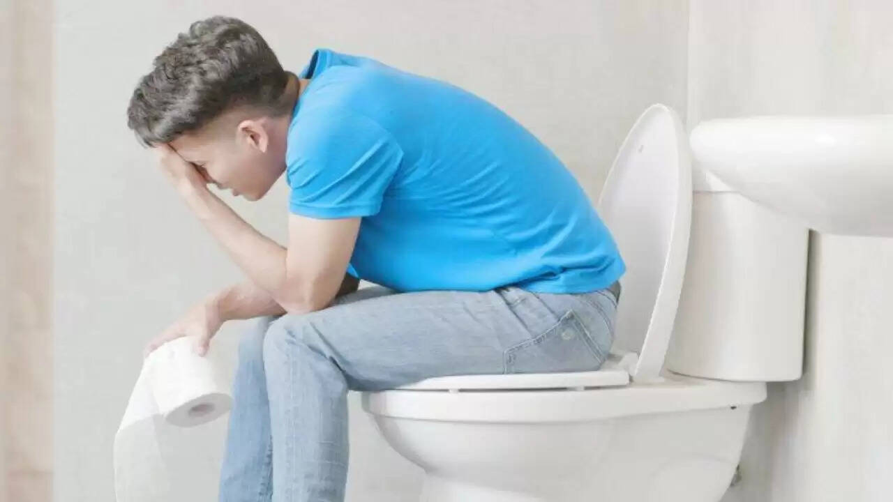 सर्दियों में कब्ज से राहत पाने के लिए बेहतरीन खाद्य पदार्थ