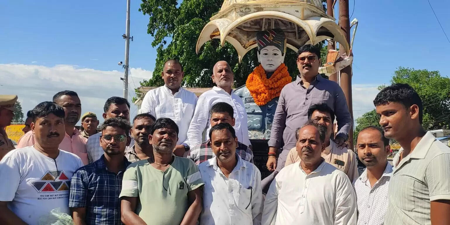 श्रद्धांजलि सभा में अमर शहीद पूरन बहादुर थापा को किया गया याद