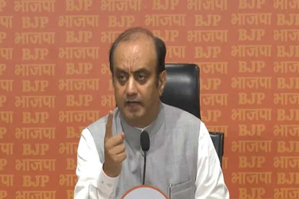 भाजपा प्रवक्ता सुधांशु त्रिवेदी ने तेजस्वी यादव पर किया हमला