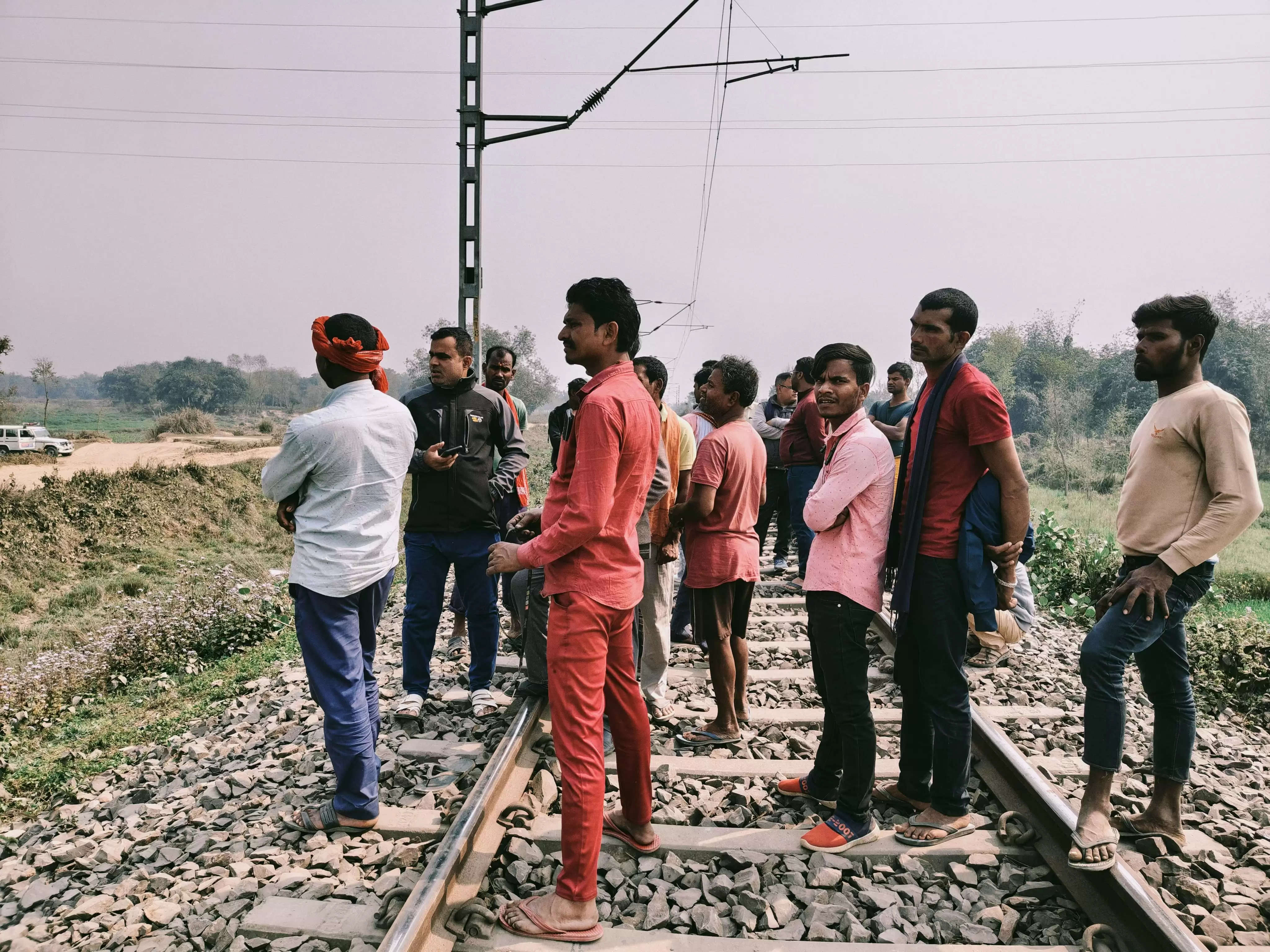 रक्सौल- सीतामढ़ी रेल खंड पर ट्रेन की चपेट में आने से अधेड़ की मौत