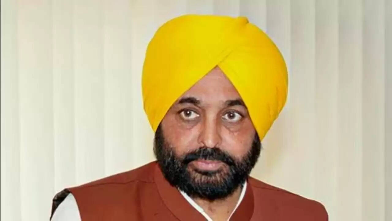 पंजाब के मुख्यमंत्री भगवंत मान अस्पताल में भर्ती, कैबिनेट बैठक रद्द