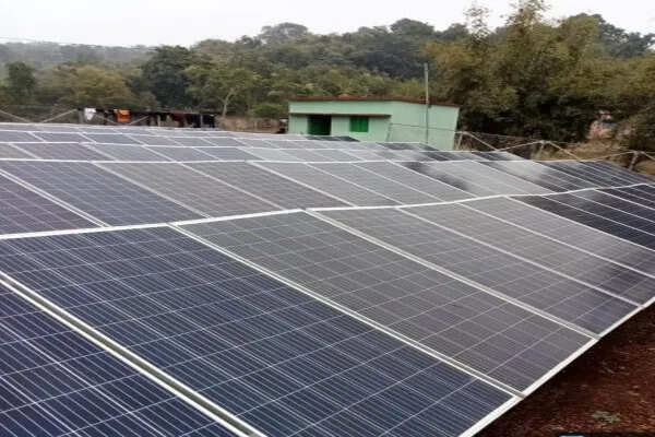 भारत बना दुनिया का तीसरा सबसे बड़ा सौर ऊर्जा उत्पादक