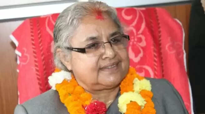 नेपाल में सुशीला कार्की बनीं अंतरिम प्रधानमंत्री, जानें उनके बारे में