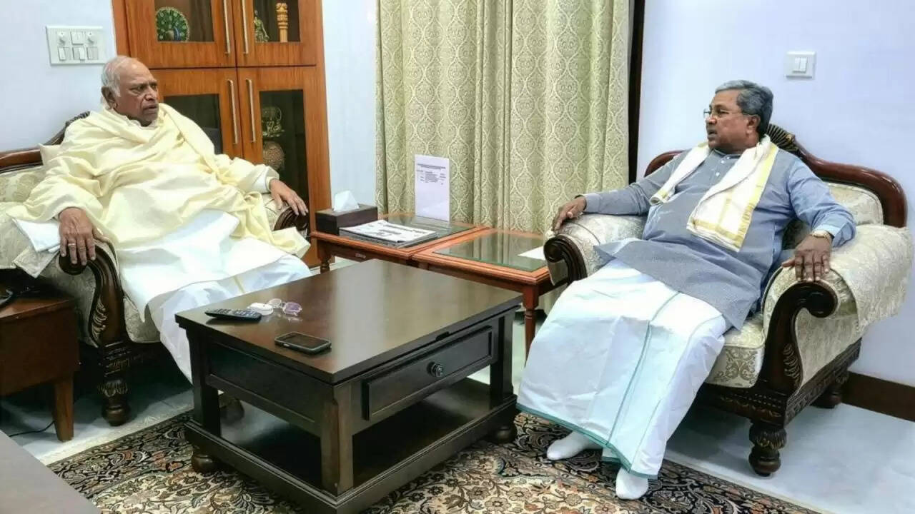 कर्नाटक कांग्रेस में नेतृत्व परिवर्तन की चर्चा: क्या है असली कहानी?