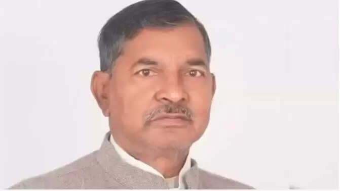 समाजवादी पार्टी के नेता विजय सिंह गोंड का निधन, आदिवासी राजनीति में शोक की लहर