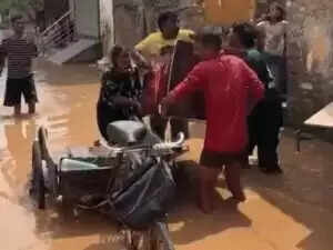 अंबाला में टांगरी नदी का जलस्तर बढ़ा, रिहायशी क्षेत्रों में पानी घुसा