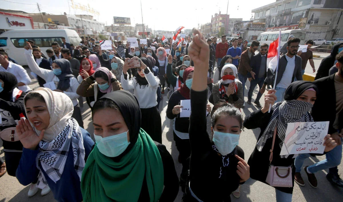 ईरान में अमेरिकी हमले की आशंका: भारत ने नागरिकों को दी चेतावनी