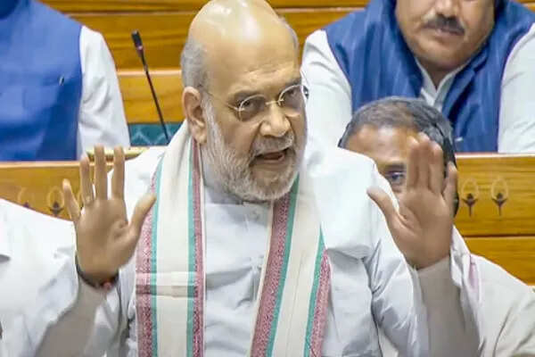 अमित शाह ने लोकसभा में विपक्ष को दिया करारा जवाब, बताया ऑपरेशन महादेव का महत्व