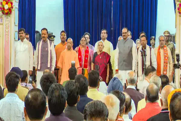 उत्तर प्रदेश में मंत्रिमंडल का विस्तार: नए चेहरे और राजनीतिक समीकरण