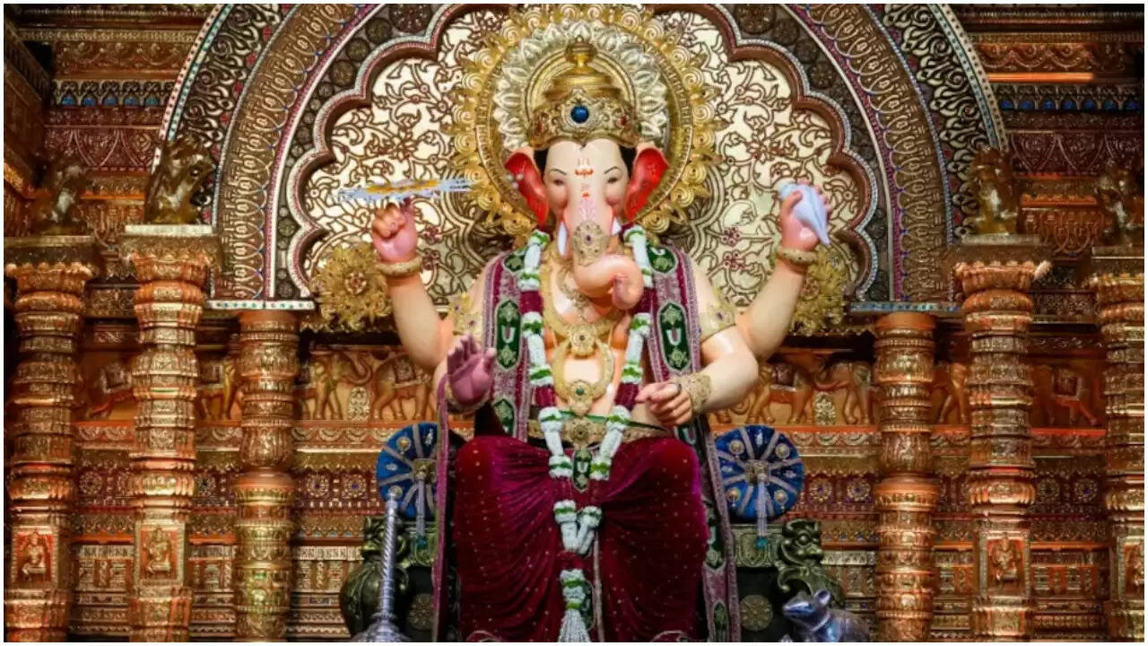 गणेश चतुर्थी 2025: उत्सव की तिथियाँ और पूजा विधि