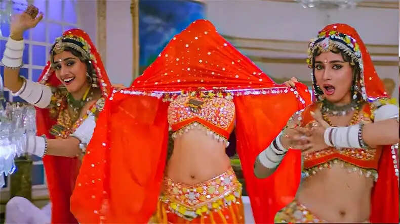 बॉलीवुड के विवादास्पद गाने: डबल मिनिंग लिरिक्स पर उठे सवाल