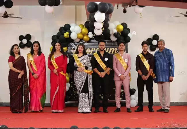आईआईएलएम लखनऊ में फ्रेशर्स पार्टी का आयोजन: नए छात्रों का स्वागत