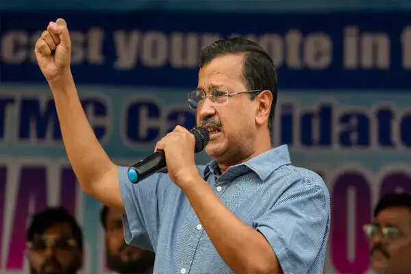 अरविंद केजरीवाल ने हाईकोर्ट में पेश होने से किया इनकार, सत्याग्रह का लिया निर्णय