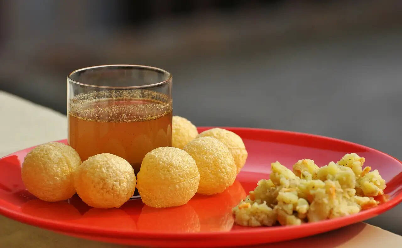 गोलगप्पे के स्वास्थ्य लाभ: जानें कैसे ये बीमारियों से राहत दिलाते हैं