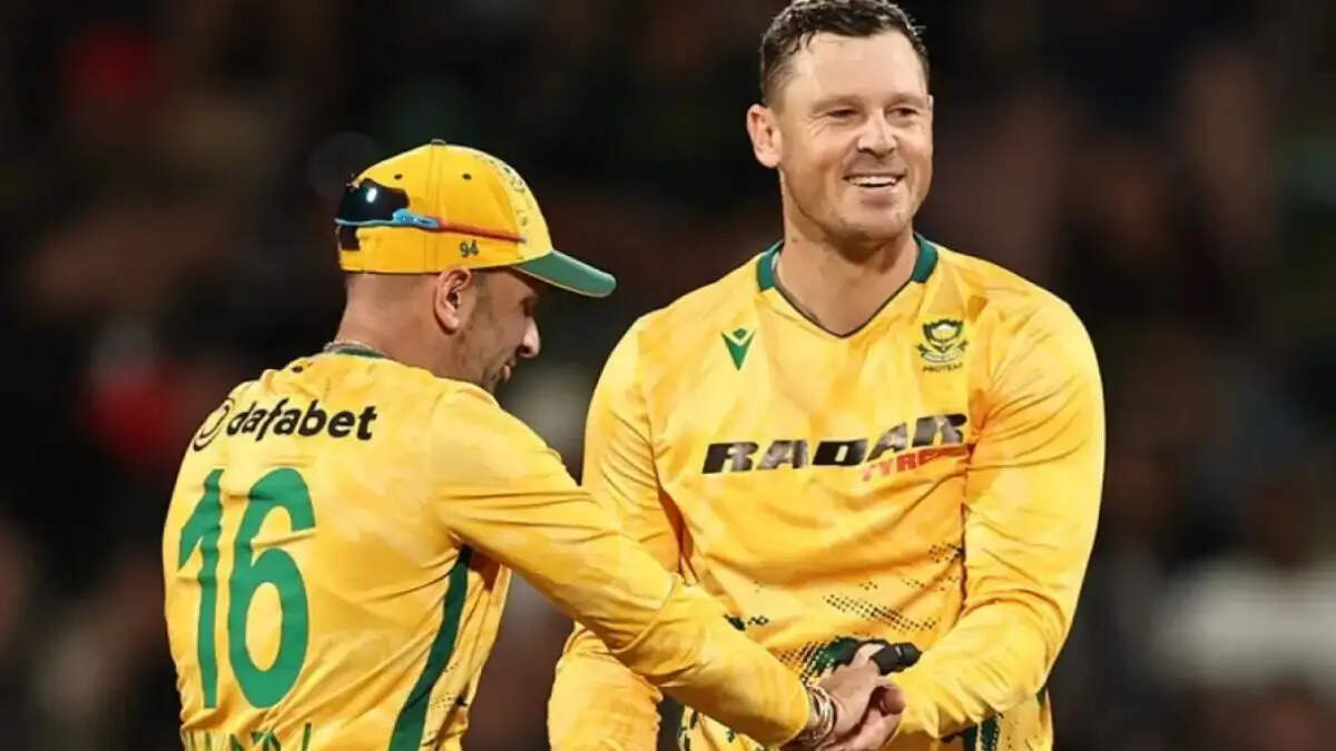 लखनऊ सुपर जायंट्स ने किया बड़ा बदलाव, वनिंदु हसरंगा को किया बाहर