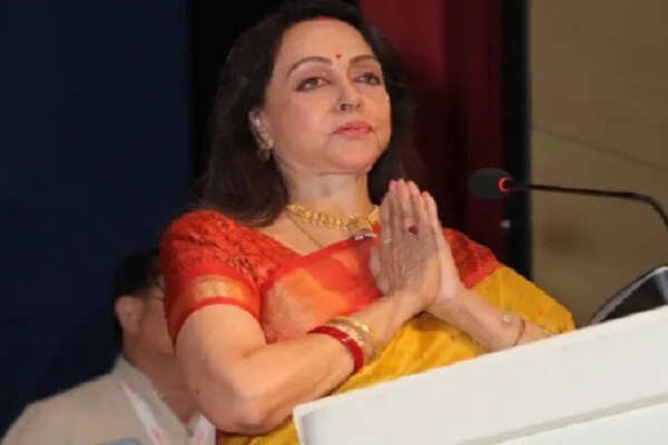 धर्मेंद्र की तबीयत पर फैली अफवाहों का खंडन, हेमा मालिनी ने जताया गुस्सा