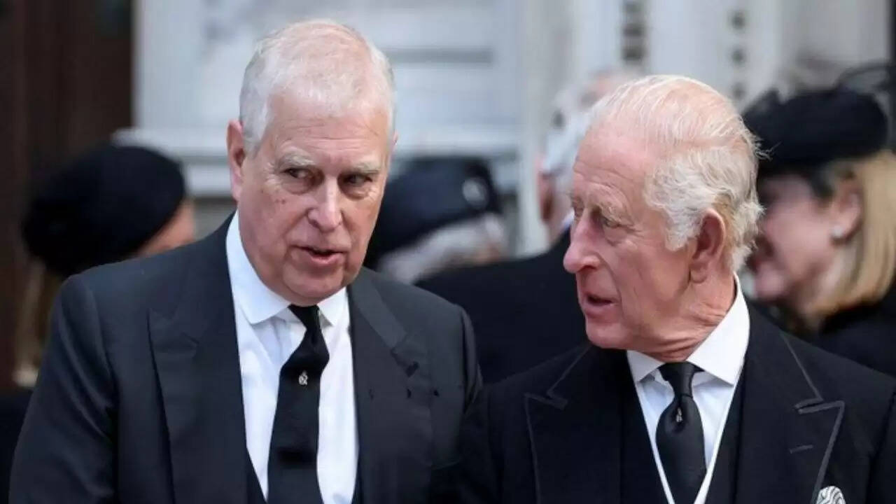 किंग चार्ल्स ने प्रिंस एंड्रयू से छीने सभी शाही खिताब