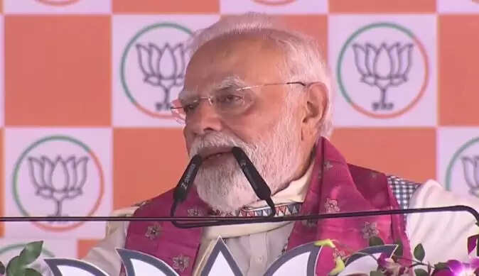 बिहार चुनाव 2025: पीएम मोदी ने जनसभा में किया मतदान का आह्वान