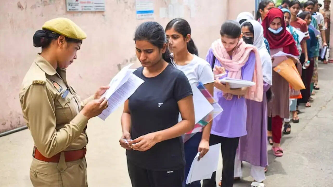 NEET-UG पेपर लीक: सीकर में खुला बड़ा नेटवर्क, 28 लाख में बिका पेपर