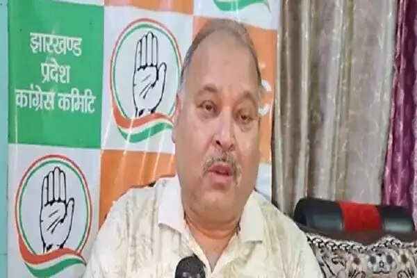 झारखंड कांग्रेस के राकेश सिन्हा ने उठाए कई मुद्दे, भाजपा पर लगाए गंभीर आरोप