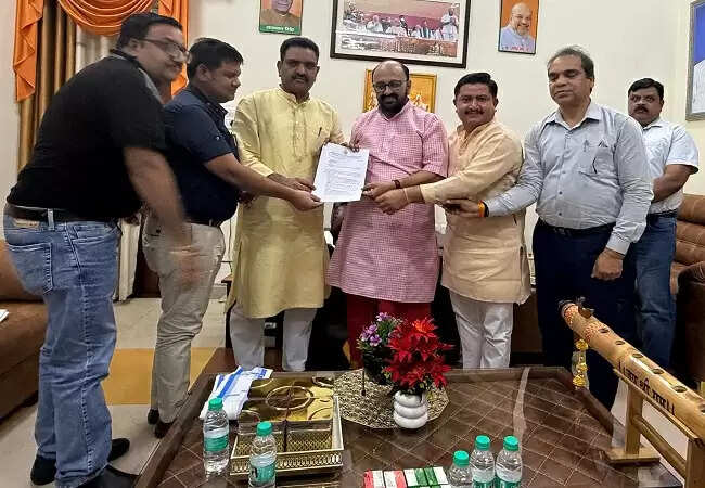उत्तर प्रदेश में शिक्षकों की नियुक्ति प्रक्रिया में पारदर्शिता की आवश्यकता