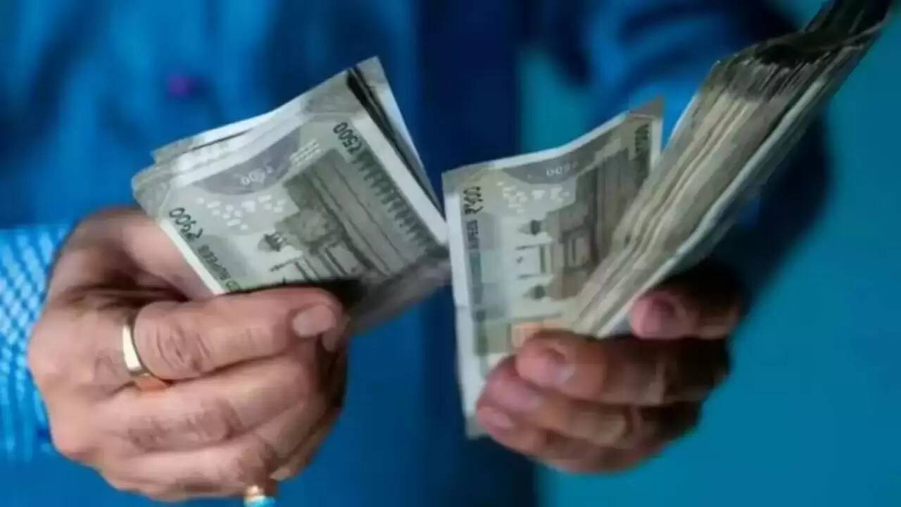 केंद्र सरकार का बड़ा तोहफा: कर्मचारियों के महंगाई भत्ते में 2% की वृद्धि