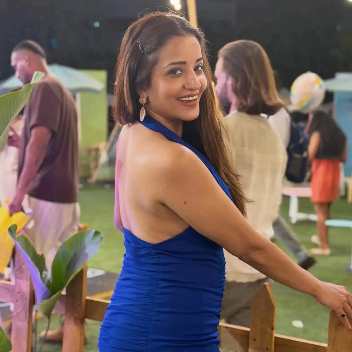 मोनालिसा ने मां बनने की इच्छा जताई, साझा की अपनी भावनाएं