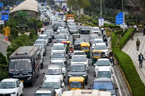 दिल्ली की नई इलेक्ट्रिक वाहन नीति: 2028 से केवल इलेक्ट्रिक दोपहिया रजिस्ट्रेशन