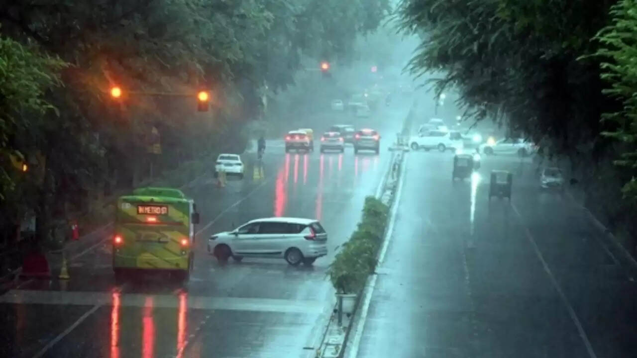 दिल्ली में बारिश का मौसम: IMD ने दी ताज़ा जानकारी