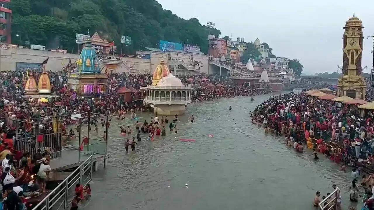 कार्तिक पूर्णिमा: जानें इस पवित्र दिन का महत्व और विशेष पूजा विधि