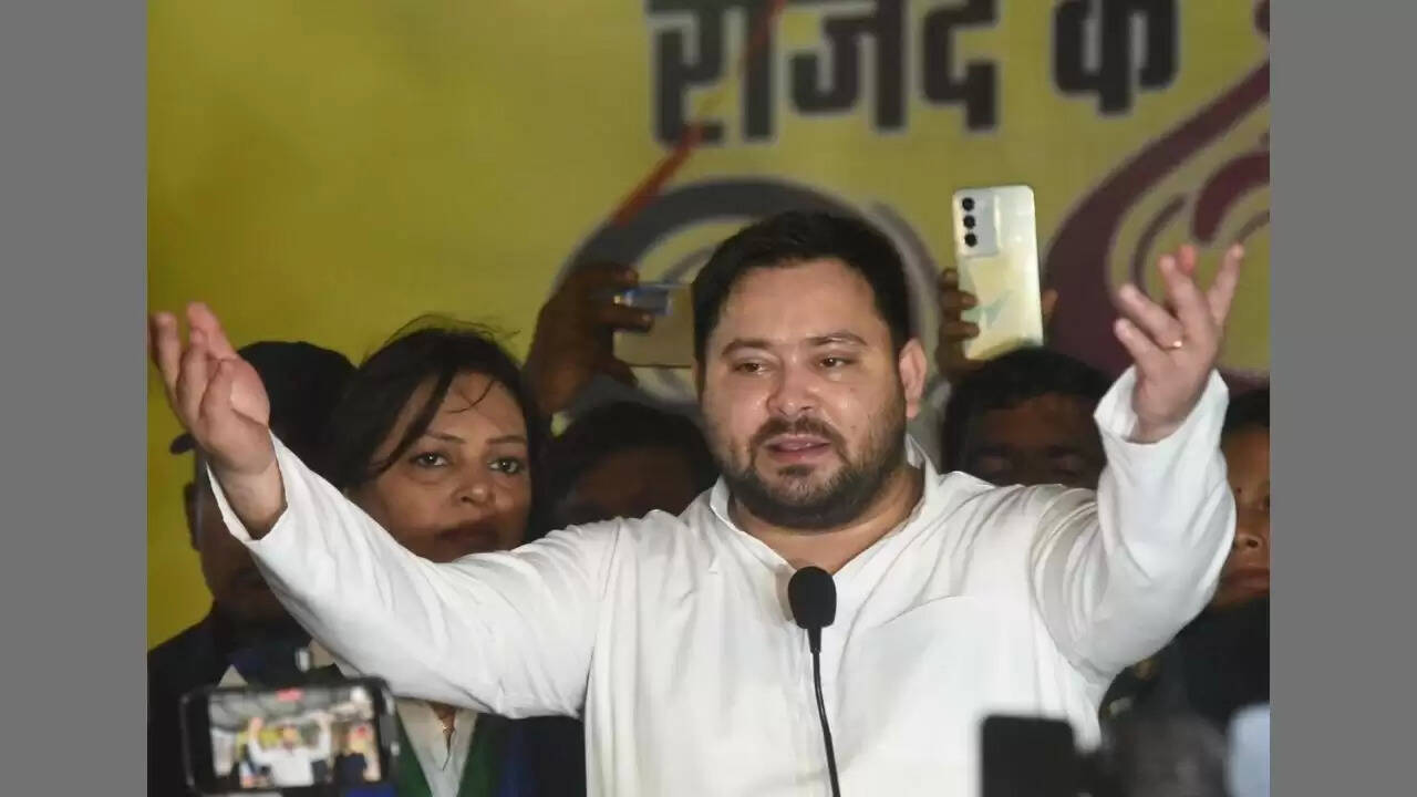 तेजस्वी यादव पर एफआईआर: राजनीतिक विवाद और प्रतिक्रिया