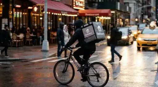 ओला ने फूड डिलीवरी सेवा को किया बंद, ऐप से हटाई गई