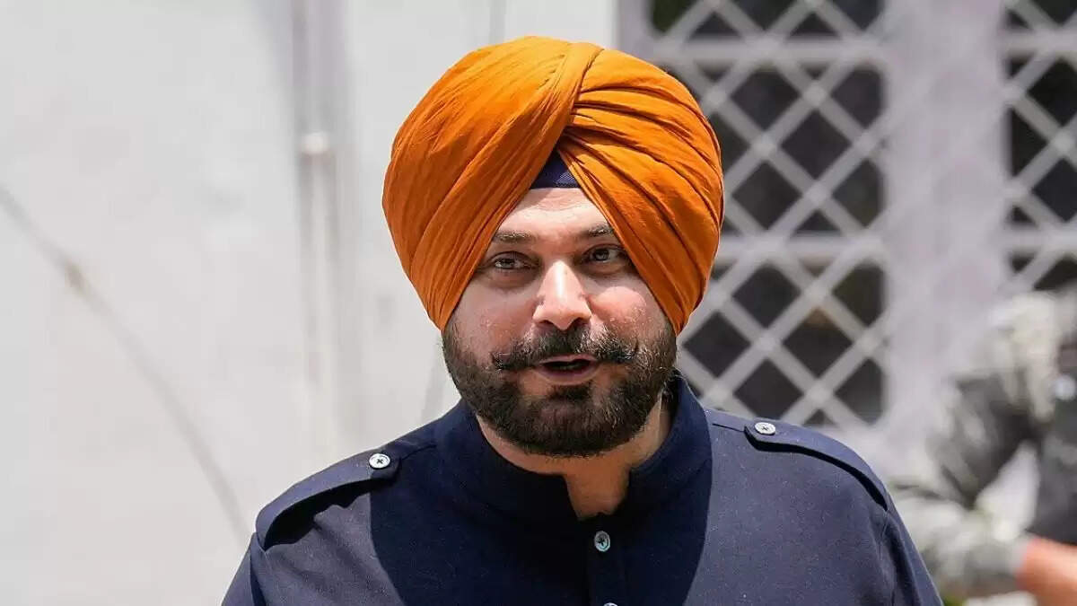 Navjot Singh Sidhu Announces Best XI for IPL 2025 with Rohit Sharma as Captain