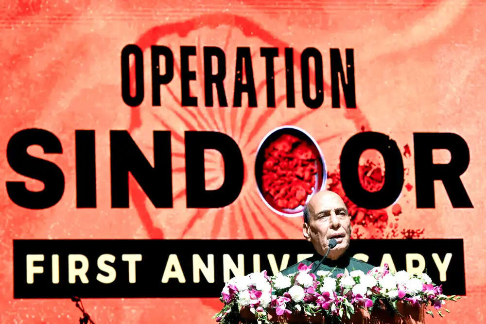 रक्षा मंत्री ने 'ऑपरेशन सिंदूर' की वर्षगांठ पर भारतीय सेना की वीरता को किया सलाम