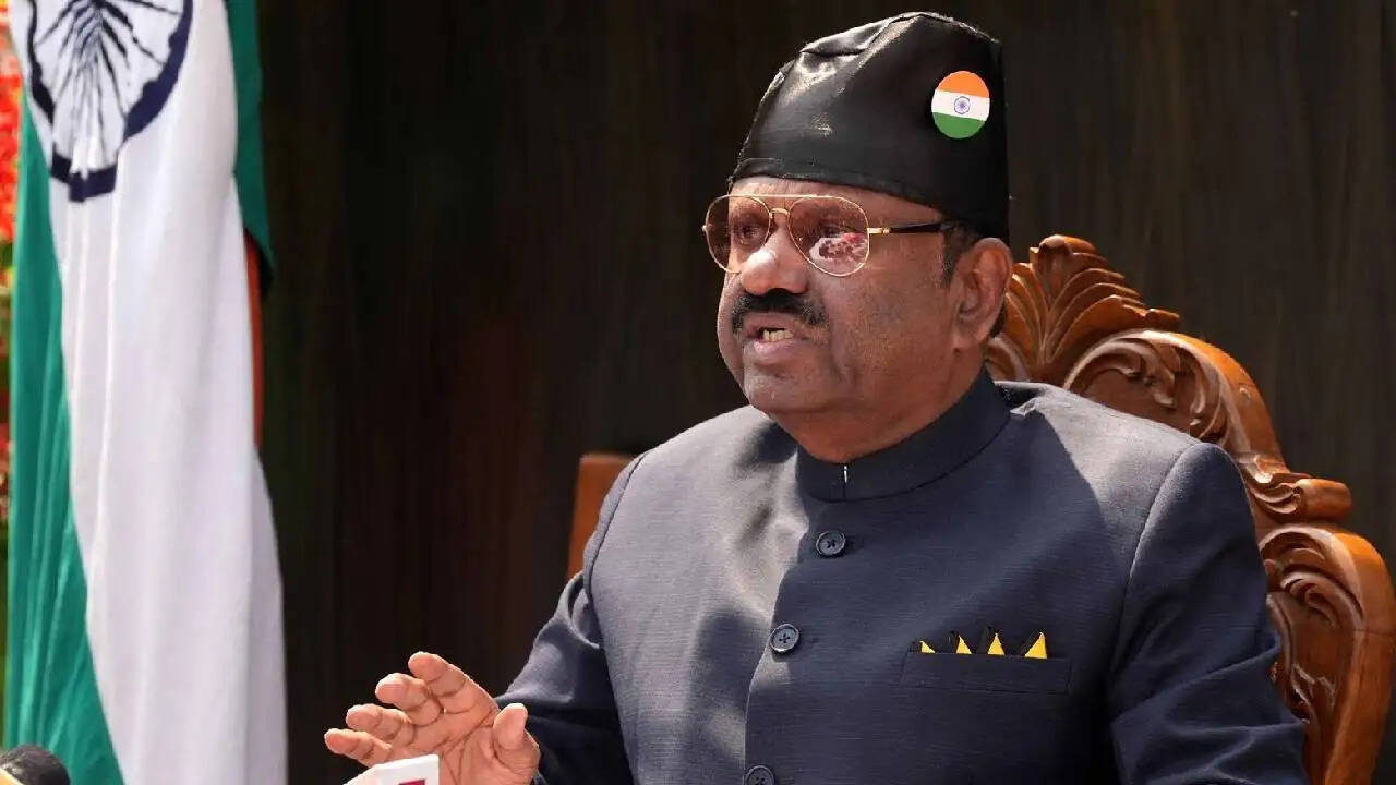 पश्चिम बंगाल में चुनाव से पहले राज्यपाल का इस्तीफा: क्या हैं इसके पीछे के कारण?