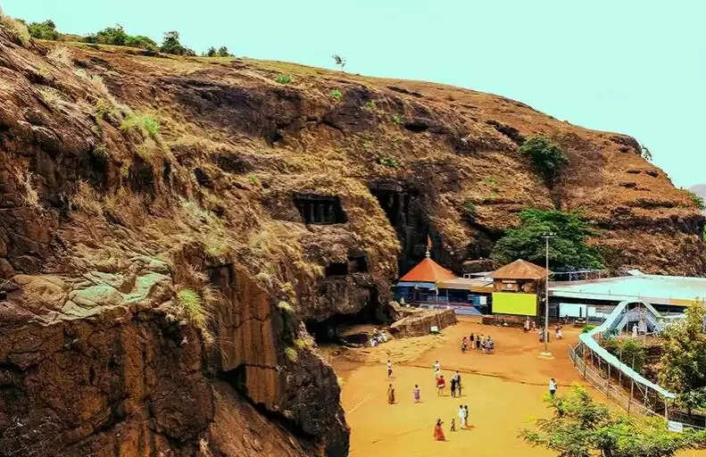 बारिश में लोनावला: एक अद्भुत हिल स्टेशन यात्रा