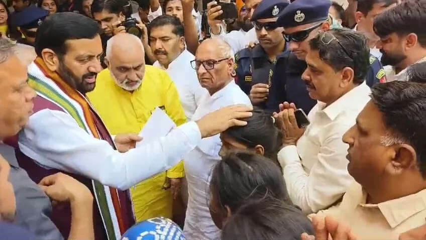 करनाल में सब्जी विक्रेता की हत्या: मुख्यमंत्री ने परिवार को न्याय का आश्वासन दिया