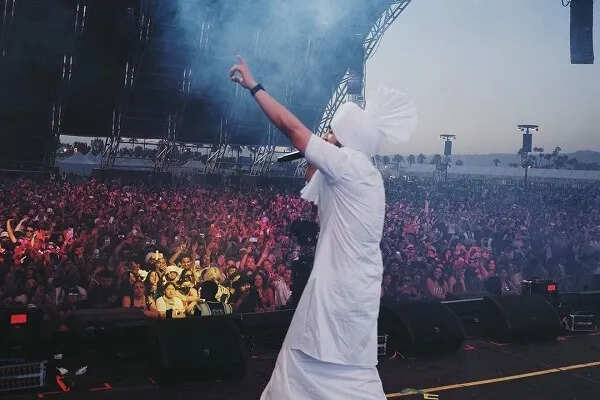 दिलजीत दोसांझ का कॉन्सर्ट: फैंस के प्यार और आशीर्वाद का जादू